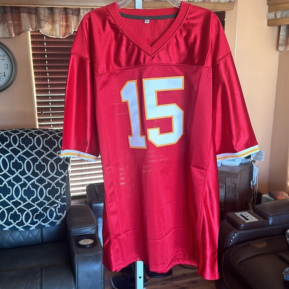 Mahomes Jersey - Picture 4 of 4